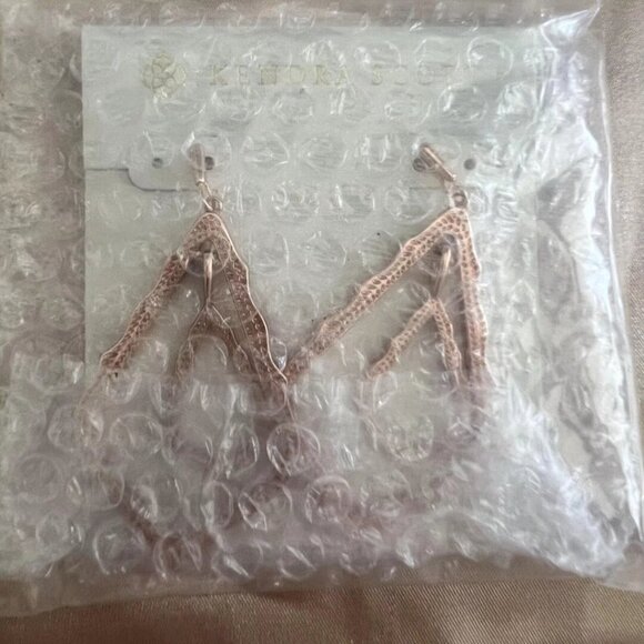 Kendra Scott Stud Earrings - Picture 5 of 7